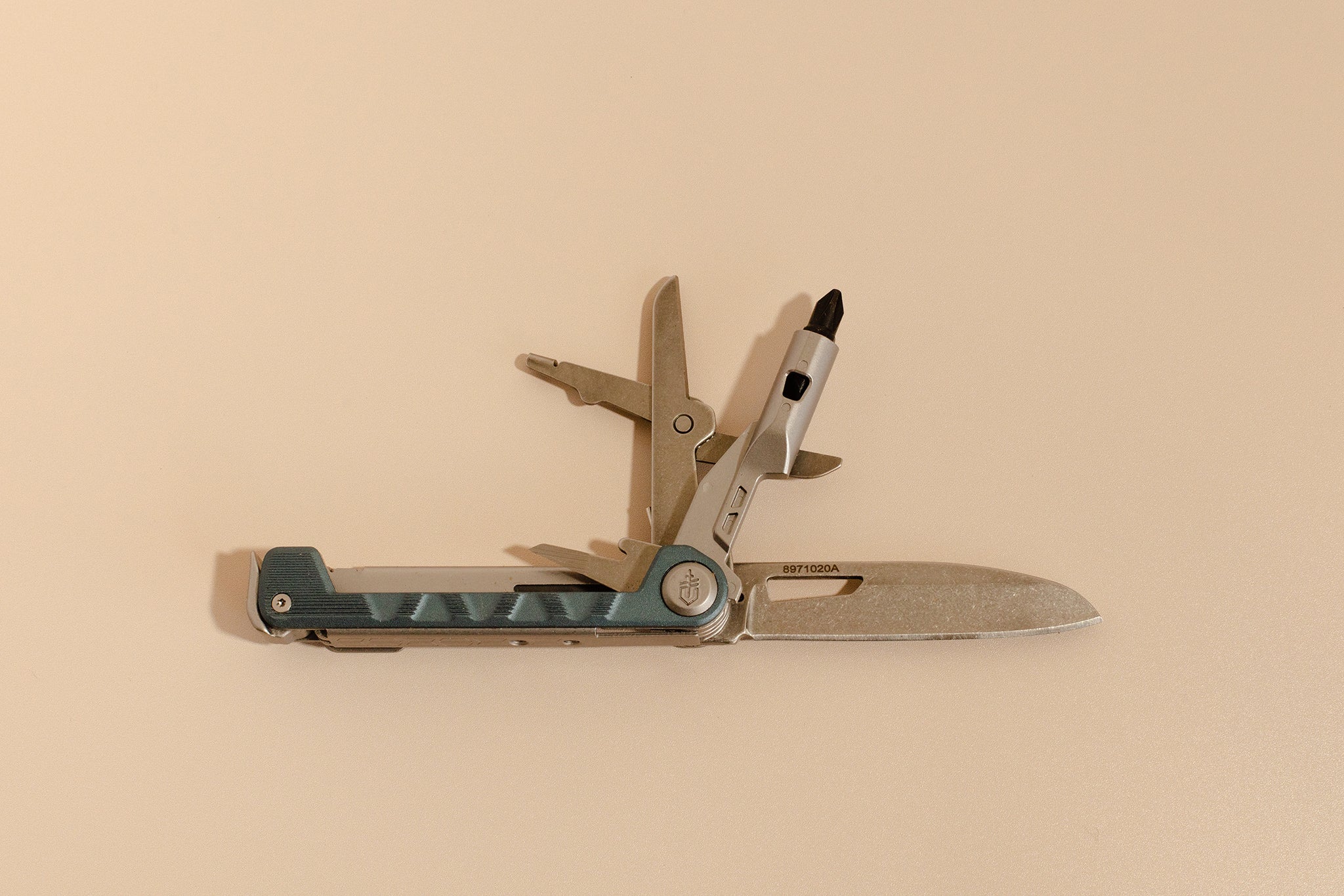 Gerbere Store -Gerbere Store multitool 2048px 0S1A8289